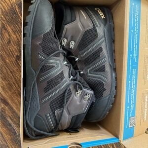 Xero Mens Xcursion Fusion Size 10 Black and Brown zero drop Hiking boots shoes